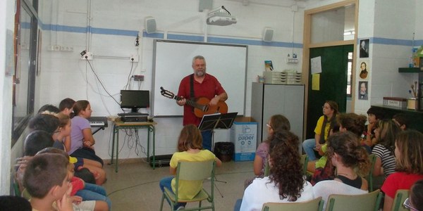 CANÇONS POPULARS I TRADICIONALS DELS PPCC A LES ESCOLES DE L’ALT PENEDÈS