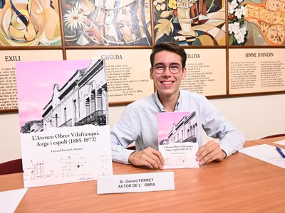GERARD FERRET I EL SEU LLIBRE SOBRE L’ATENEU OBRER VILAFRANQUÍ VAN OMPLIR LA SALA D’ACTES DEL CONSELL COMARCAL