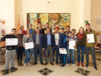 LLIURAMENT DE DIPLOMES ALS 13 JOVES DEL PROJECTE “FORMA’T”