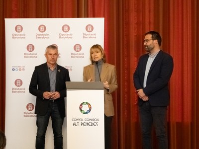 LLUÏSA MORET RESSALTA LA NECESSITAT D’IMPLANTAR ACCIONS “QUE GARANTEIXIN LA SUPERVIVÈNCIA I EL CREIXEMENT” DEL SECTOR VITIVINÍCOLA