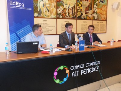 PRESENTAT AL CONSELL COMARCAL L’ÍNDEX ADEPG DE COMPETITIVITAT COMARCAL · 2015
