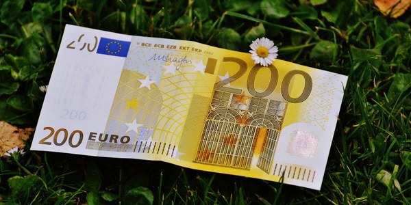 PRESTACIÓ EXTRAORDINÀRIA DE 200 EUROS PER AL PAGAMENT DE SUBMINISTRAMENTS BÀSICS